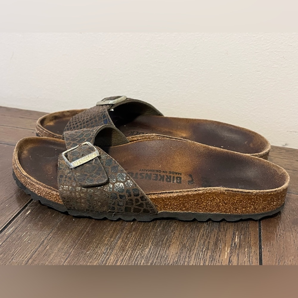 Birkenstock Madrid Snake Skin Sandals size 38 Women’s size 7